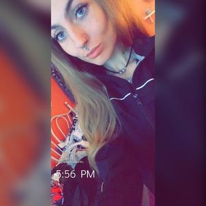 Meet your Posher, Eliza